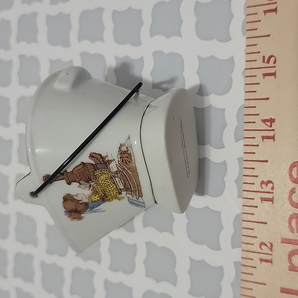 Bucket - Picture 4 of 8